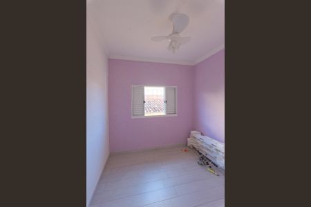 Casa à venda com 250m², 4 quartos e 2 vagas Casa à venda com 250m², 4 quartos e 2 vagasQuarto