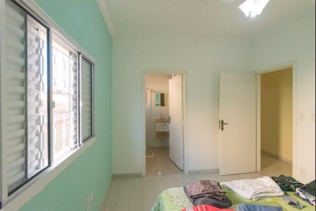 Casa à venda com 250m², 4 quartos e 2 vagas Casa à venda com 250m², 4 quartos e 2 vagasSuíte 3