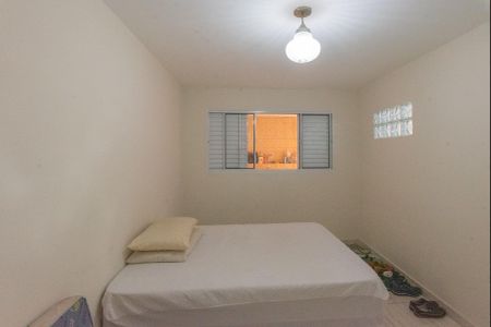 Casa à venda com 250m², 4 quartos e 2 vagas Casa à venda com 250m², 4 quartos e 2 vagasCasa 2- Quarto 2