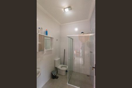 Casa à venda com 250m², 4 quartos e 2 vagas Casa à venda com 250m², 4 quartos e 2 vagasBanheiro da Suíte 2