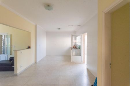 Casa à venda com 250m², 4 quartos e 2 vagas Casa à venda com 250m², 4 quartos e 2 vagasCozinha