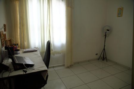 Casa à venda com 212m², 3 quartos e 2 vagasQuarto 2