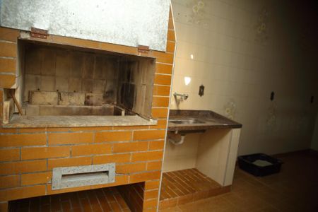 Casa à venda com 212m², 3 quartos e 2 vagasChurrasqueira