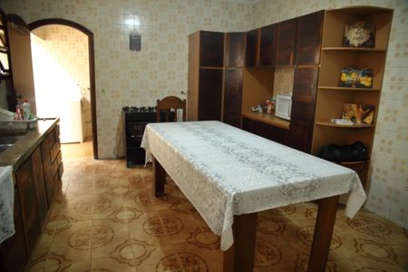 Casa à venda com 212m², 3 quartos e 2 vagasCozinha