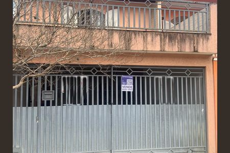 Casa à venda com 212m², 3 quartos e 2 vagasFachada