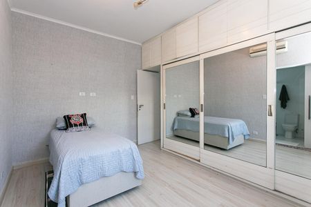 Casa à venda com 373m², 4 quartos e 3 vagas Casa à venda com 373m², 4 quartos e 3 vagasSuíte 2