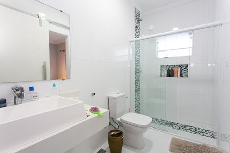 Casa à venda com 373m², 4 quartos e 3 vagas Casa à venda com 373m², 4 quartos e 3 vagasBanheiro da Suíte 3