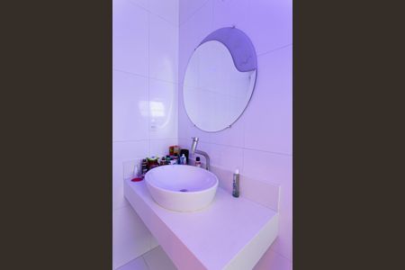 Casa à venda com 373m², 4 quartos e 3 vagas Casa à venda com 373m², 4 quartos e 3 vagasBanheiro da Suíte 2