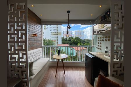 Apartamento para alugar com 100m², 1 quarto e 1 vaga Apartamento para alugar com 100m², 1 quarto e 1 vagaSala