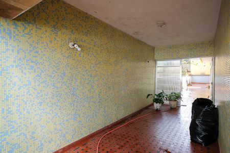 Casa à venda com 250m², 6 quartos e 2 vagasGaragem e quintal