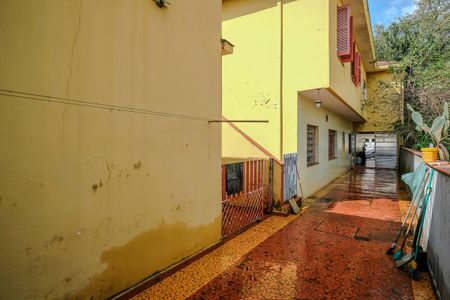 Casa à venda com 250m², 6 quartos e 2 vagasGaragem e quintal