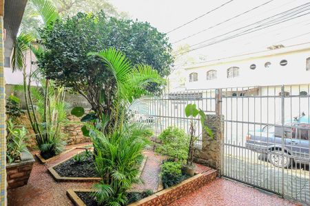 Casa à venda com 250m², 6 quartos e 2 vagasGaragem e quintal