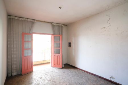 Casa à venda com 250m², 6 quartos e 2 vagasQuarto 2