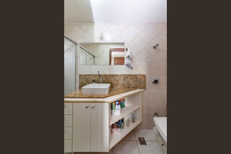 Apartamento à venda com 81m², 3 quartos e 1 vaga Apartamento à venda com 81m², 3 quartos e 1 vagaBanheiro da Suíte