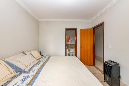 Apartamento à venda com 81m², 3 quartos e 1 vaga Apartamento à venda com 81m², 3 quartos e 1 vagaSuíte