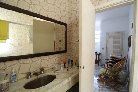 Casa de condomínio à venda com 207m², 7 quartos e 1 vagaBanheiro social