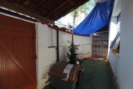 Casa de condomínio à venda com 207m², 7 quartos e 1 vagaQuintal