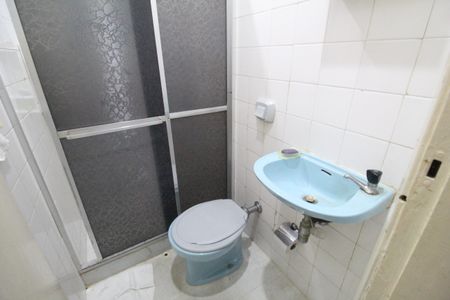 Casa de condomínio à venda com 207m², 7 quartos e 1 vagaÁrea de serviço - Banheiro