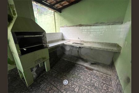 Casa à venda com 200m², 4 quartos e 2 vagas