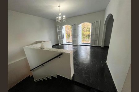 Casa à venda com 200m², 4 quartos e 2 vagas
