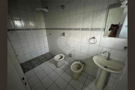 Casa à venda com 200m², 4 quartos e 2 vagas