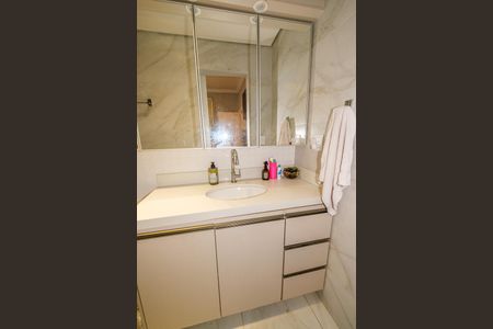 Apartamento à venda com 93m², 3 quartos e 2 vagasBanheiro