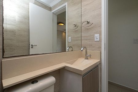 Apartamento à venda com 72m², 3 quartos e 1 vaga Apartamento à venda com 72m², 3 quartos e 1 vagaBanheiro Social