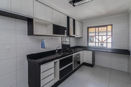 Apartamento à venda com 72m², 3 quartos e 1 vaga Apartamento à venda com 72m², 3 quartos e 1 vagaCozinha