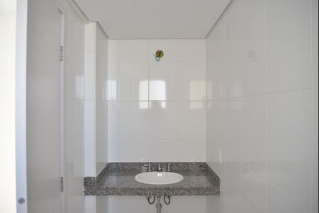 Apartamento à venda com 82m², 3 quartos e 3 vagasBanheiro da Suíte