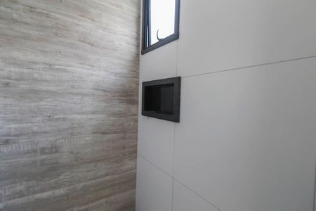 Casa à venda com 140m², 3 quartos e 2 vagas Casa à venda com 140m², 3 quartos e 2 vagasBanheiro
