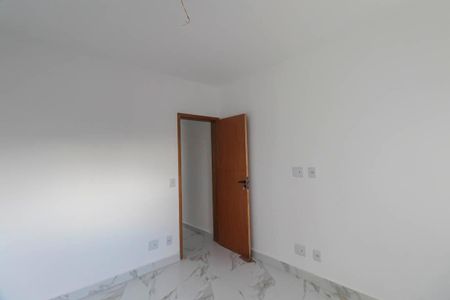 Casa à venda com 140m², 3 quartos e 2 vagas Casa à venda com 140m², 3 quartos e 2 vagasQuarto 2