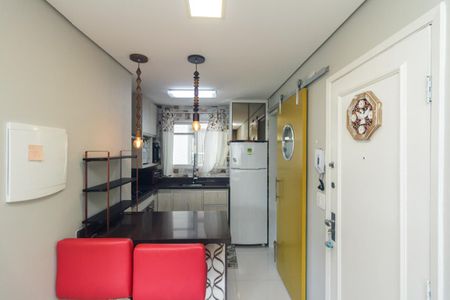 Apartamento à venda com 58m², 2 quartos e 2 vagas Apartamento à venda com 58m², 2 quartos e 2 vagasCozinha