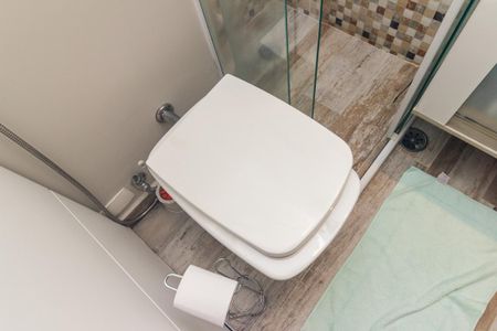 Apartamento à venda com 58m², 2 quartos e 2 vagas Apartamento à venda com 58m², 2 quartos e 2 vagasBanheiro Social