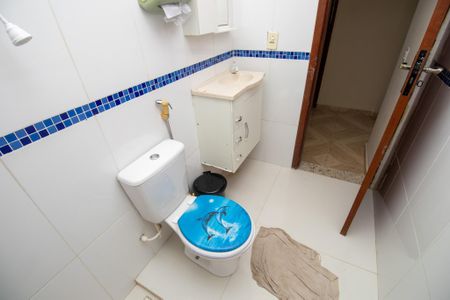 Casa à venda com 150m², 4 quartos e 1 vaga Casa à venda com 150m², 4 quartos e 1 vagaBanheiro Social