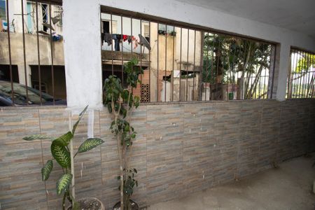 Casa à venda com 150m², 4 quartos e 1 vaga Casa à venda com 150m², 4 quartos e 1 vagaQuintal