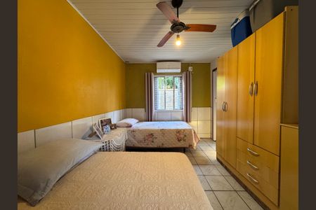 Casa à venda com 130m², 3 quartos e 3 vagas Casa à venda com 130m², 3 quartos e 3 vagasSuíte