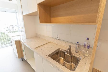 Apartamento à venda com 55m², 2 quartos e 1 vaga Apartamento à venda com 55m², 2 quartos e 1 vagaCozinha