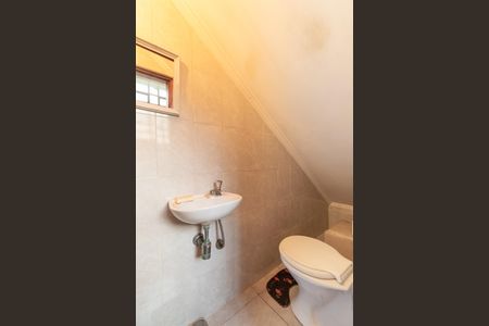 Casa à venda com 80m², 2 quartos e sem vaga Casa à venda com 80m², 2 quartos e sem vagaBanheiro de serviço