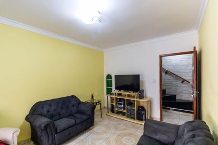 Casa à venda com 300m², 3 quartos e 2 vagas Casa à venda com 300m², 3 quartos e 2 vagasHall