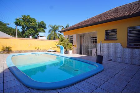 Casa à venda com 189m², 3 quartos e 2 vagasPiscina
