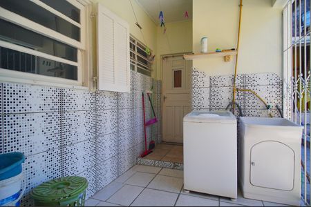 Casa à venda com 189m², 3 quartos e 2 vagasÁrea de Serviço