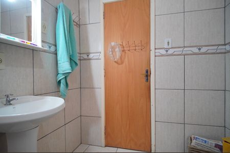 Casa à venda com 189m², 3 quartos e 2 vagasBanheiro