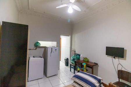 Apartamento à venda com 30m², 1 quarto e sem vaga Apartamento à venda com 30m², 1 quarto e sem vagaSala/Quarto