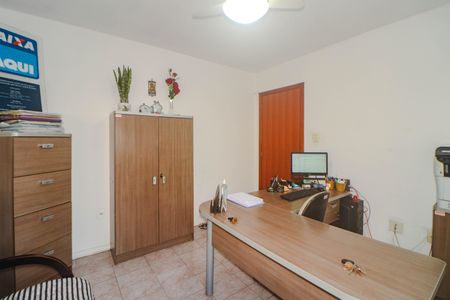 Casa à venda com 150m², 3 quartos e 4 vagasEscritório