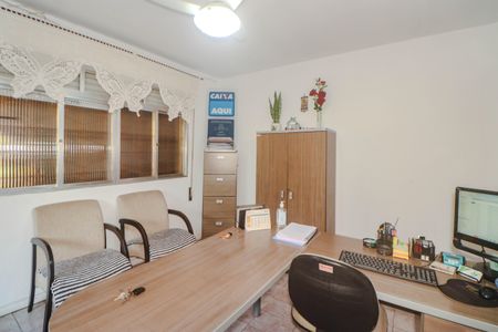 Casa à venda com 150m², 3 quartos e 4 vagasEscritório