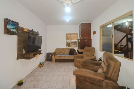 Casa à venda com 150m², 3 quartos e 4 vagasSala