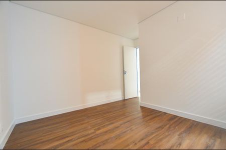 Apartamento à venda com 76m², 2 quartos e 2 vagas Apartamento à venda com 76m², 2 quartos e 2 vagasSuite 1