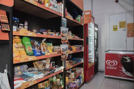 Apartamento para alugar com 65m², 2 quartos e 2 vagas Apartamento para alugar com 65m², 2 quartos e 2 vagasÁrea comum - Loja de conveniência