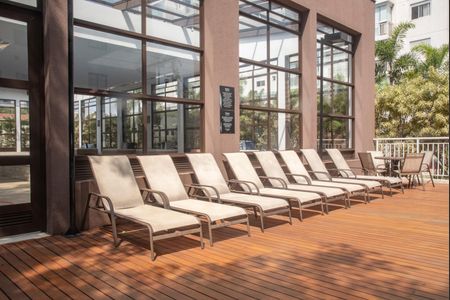 Apartamento para alugar com 65m², 2 quartos e 2 vagas Apartamento para alugar com 65m², 2 quartos e 2 vagasÁrea comum - Piscina