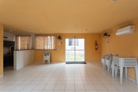 Apartamento à venda com 46m², 2 quartos e 1 vaga Apartamento à venda com 46m², 2 quartos e 1 vagaÁrea comum - Salão de festas